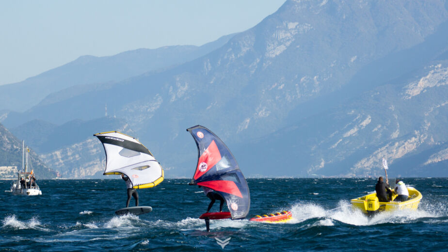 SABFOIL 2022 WINGFOIL RACING WORLD CUP OPEN EUROPEAN CHAMPIONSHIPS CAMPIONE DEL GARDA ITA Tristano Vacondio IWSA DSC00480184